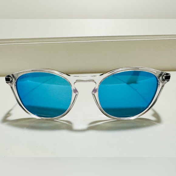 New Authentic Oakley Pitchman R Unisex Sunglasses Clear Frame/Sapphire Prizm - Picture 2 of 5